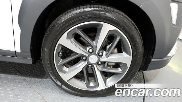 Hyundai Kona 1.6 Turbo 2 WD Modern Art 2019 — фото 1