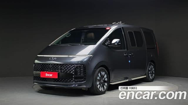 Hyundai Staria Lounge 9 seater Inspiration 2023