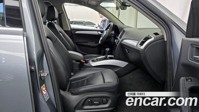 Audi Q5 2.0 TDI Quattro 8 R 2012 — фото 1