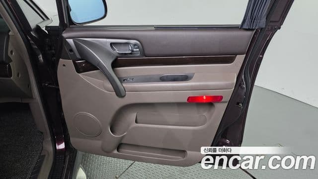 KG Mobility Ssangyong KORANDO 4 WD GT 11 seater 2014 — фото 1