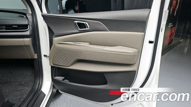 Kia Canival 9 seater Noblesse 2025 — фото 1