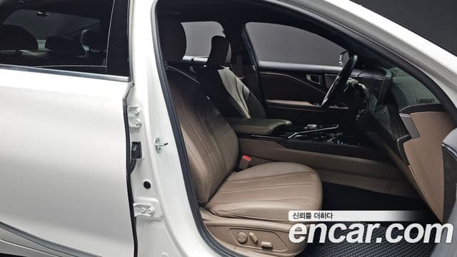 Kia K8 2.5 Gasoline 2 WD Noblesse 2022 — фото 1