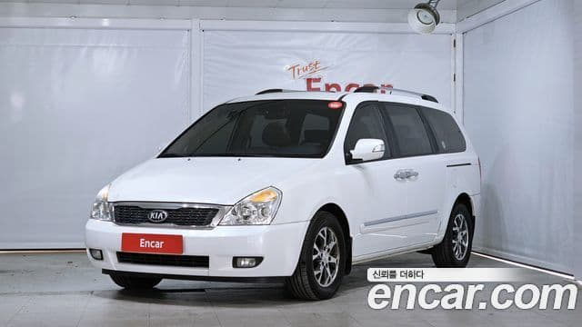 Kia Carnival R Grand Carnival GLX Premium 2013