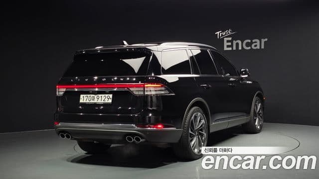 Lincoln Aviator 3.0 Reserve AWD 2020 — фото 1