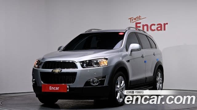 Chevrolet Captiva 2 WD LT 2012
