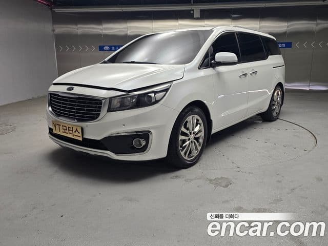 Kia All-New Carnival 9 seater Noblesse 2016