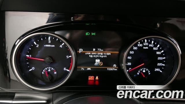 Kia Canival 9 seater Noblesse 2022 — фото 1