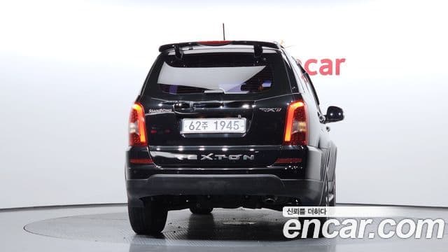 KG Mobility Ssangyong Rexton 2.0 2 WD RX7 Prestige 2015 — фото 1