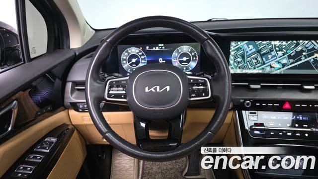 Kia Canival Gasoline 9 seater Signature 2023 — фото 1