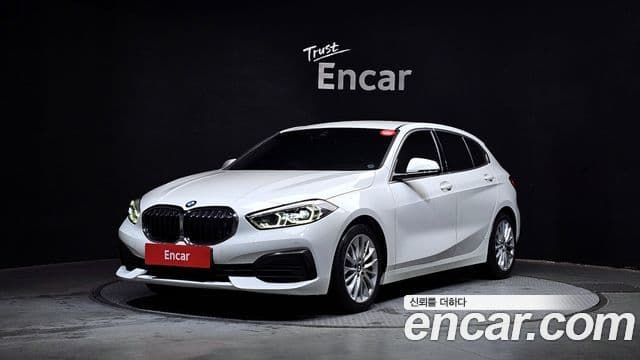 BMW 1 Series (F40) 118 d Joy 2021