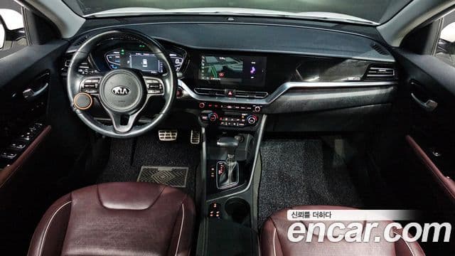 Kia Niro 1.6 HEV Noblesse Special 2020 — фото 1