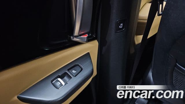 Kia Canival 9 seater Prestige 2021 — фото 1