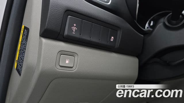 Kia Canival 9 seater Luxury 2018 — фото 1
