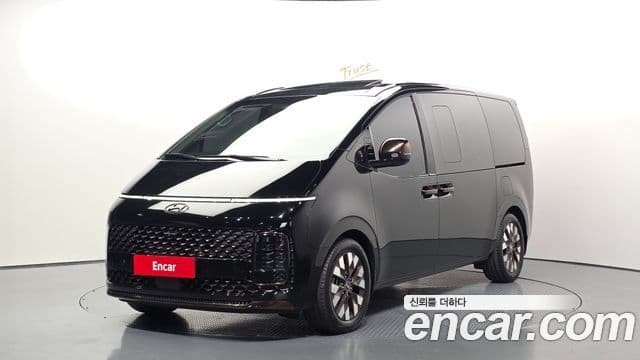Hyundai Staria Lounge 9 seater Inspiration 2024