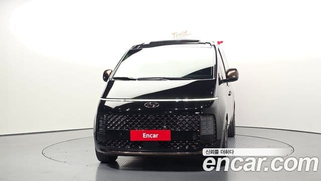 Hyundai Staria Lounge 9 seater Inspiration 2024 — фото 1