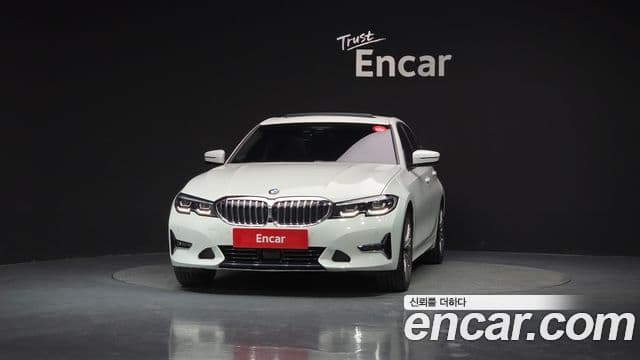 BMW 3-Series 320 i Luxury 2021 — фото 1