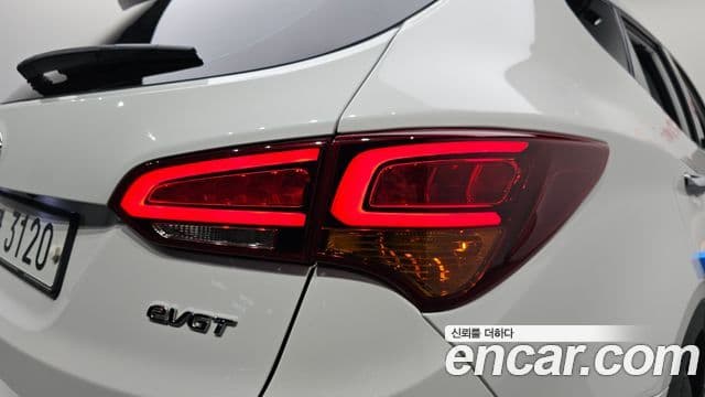 Hyundai Santafe Diesel 2.0 2 WD Exclusive 2017 — фото 1