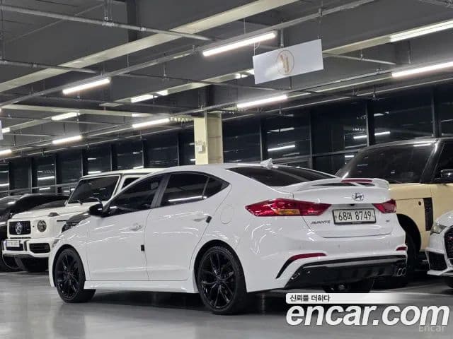 Hyundai AVANTE 1.6 Turbo Sport 2018 — фото 1