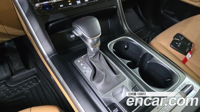 Kia Canival Gasoline 9 seater Prestige 2023 — фото 1