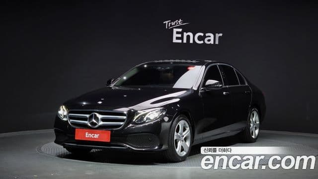 Mercedes-Benz E-Class W213 E200 Avant-garde 2017
