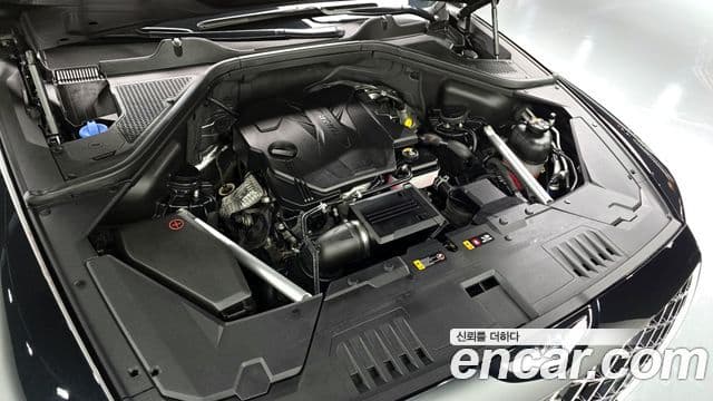 Genesis GV80 2.5 T Gasoline AWD 2022 — фото 1