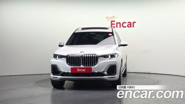BMW X7 xDrive 40 d Design Pure Excellence 6 seater 2022 — фото 1