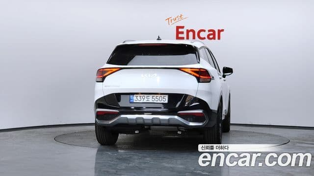 Kia Sportage Diesel 2.0 2 WD Nobleless 2023 — фото 1