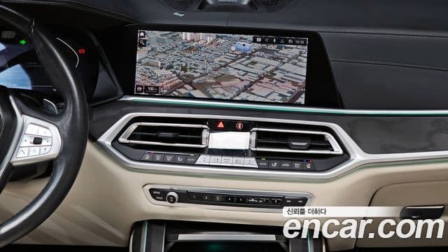 BMW X7 xDrive 40 i Design Pure Excellence 7 seater 2022 — фото 1