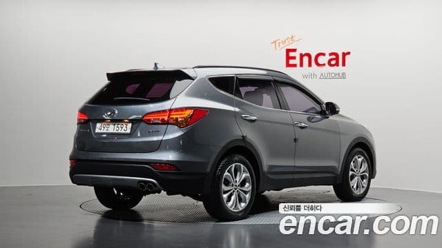 Hyundai Santafe Diesel(e-VGT) 2.0 2 WD Exclusive 2015 — фото 1