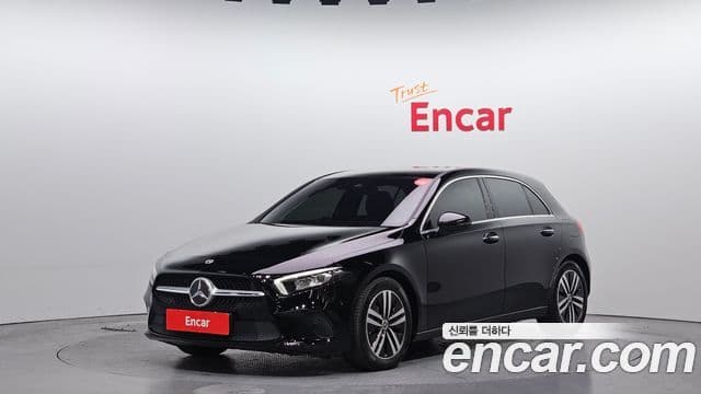 Mercedes-Benz A-Class W177 A220 Hatchback 2022