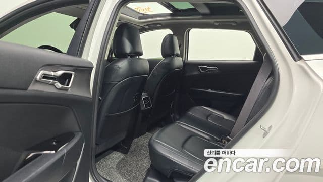 Kia Sportage Diesel 2.0 2 WD Prestige 2022 — фото 1