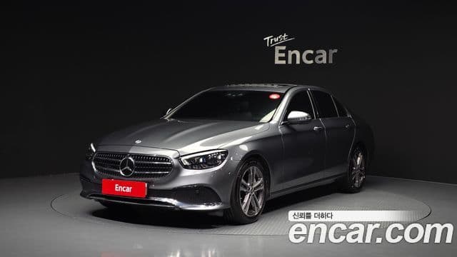 Mercedes-Benz E-Class W213 E350 4 MATIC Avant-garde 2022
