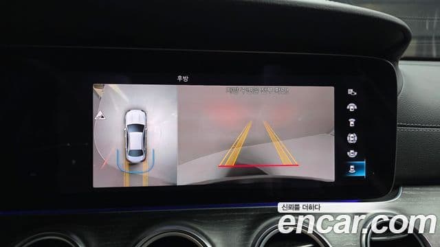 Mercedes-Benz E-Class E350 4 MATIC Avant-garde 2022 — фото 1
