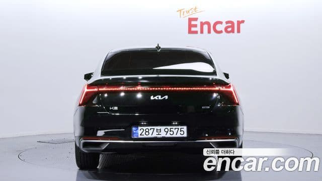 Kia K8 Signature 2023 — фото 1