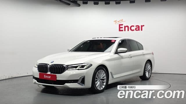 BMW 5 Series (G30) 520 i Luxury 2021