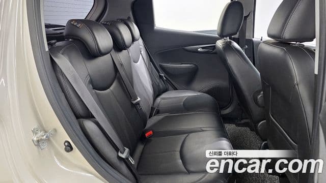 ChevroletGMDaewoo Spark LTZ 2017 — фото 1