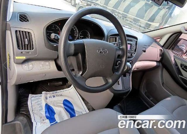 Hyundai Starex 3 seater Van Smart 2018 — фото 1