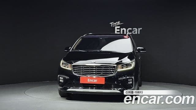 Kia Canival 9 seater Prestige 2019 — фото 1