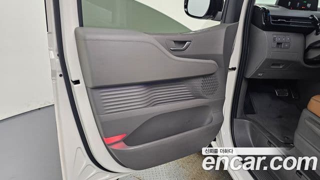Hyundai Staria 2 WD Camper Prestige Camper 4 Seater 2024 — фото 1