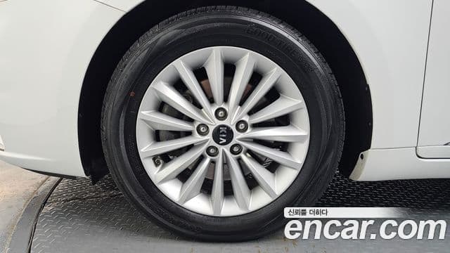 Kia K7 3.0 LPI Luxury (Rental) 2018 — фото 1