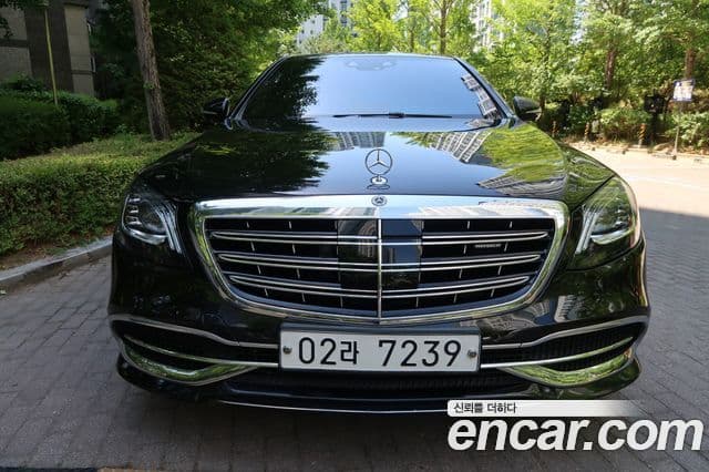 Mercedes-Benz S-Class W222 Maybach S560 4 MATIC 2018