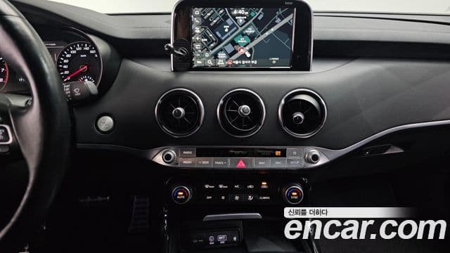 Kia Stinger 2.0 Turbo AWD Platinum 2018 — фото 1