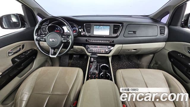 Kia Canival 9 seater Noblesse Special 2019 — фото 1
