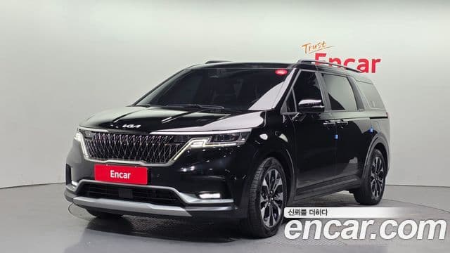 Kia Carnival 4 Gen 9 seater Prestige 2023