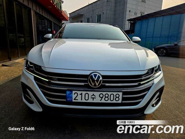 Volkswagen Arteon 2.0 TDI R-LINE 4 Motion 2022