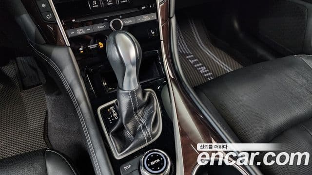 Infiniti Q50 2.2 d Exclusive 2016 — фото 1
