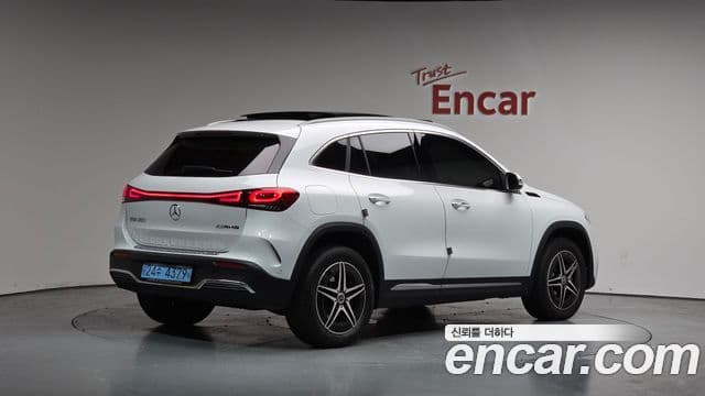 Mercedes-Benz EQA EQA250 AMG Package 2022 — фото 1