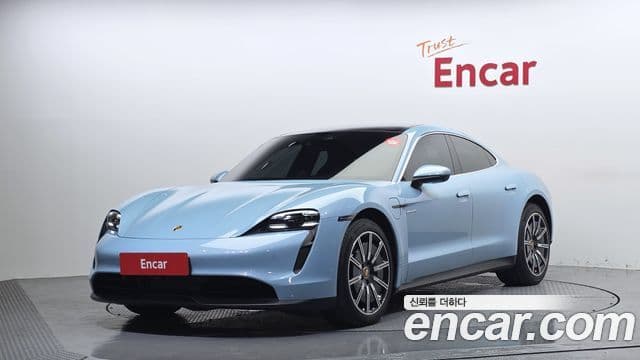 Porsche Taycan 4 S 2021