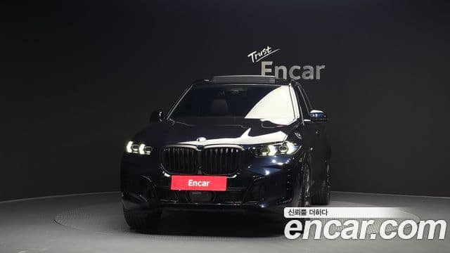 BMW X5 xDrive 40 i M Sport 2025 — фото 1