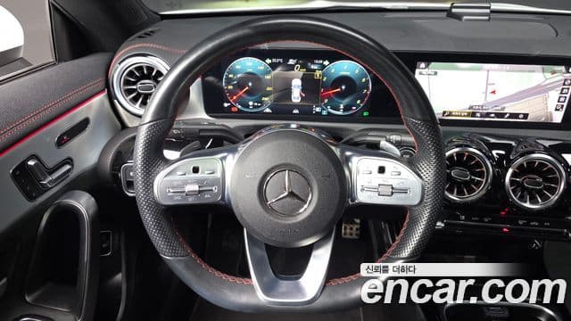 Mercedes-Benz CLA-Class CLA250 4 MATIC 2023 — фото 1